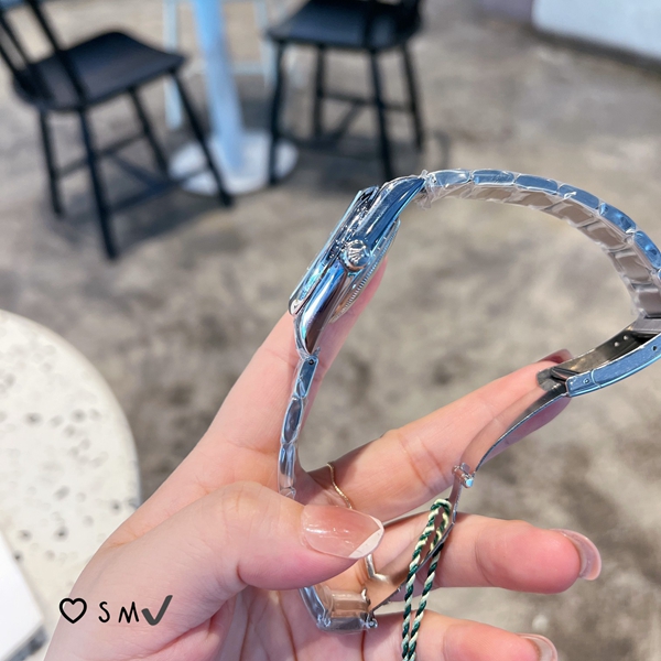 ブランド時計全体デザイン